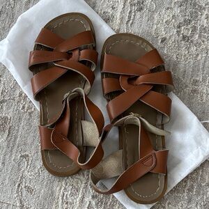 Saltwater Sandals - Women’s size 7 - Brown